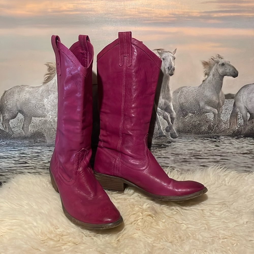 Frye fuchsia leather boots